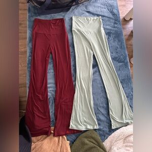 Maroon and sage/turquoise leggings